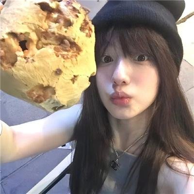 使用下方 20 个影片名，按顺序一一对应，不要改动片名文字，只根据片名和括号内类型提示来虚构全新的故事内容： 盏鬼老豆粤语 荒野迷案第二季 落日狂风沙 蓝色青春 愿望清单 处男40戆居居 我的疯狂书迷 长毛象欢度圣诞 苦乐村官 爱在遗忘蔓延时 驱魔拍档 巨兽岛 我们关系的基础知识 野花香 夏日冲击2013 女记者查案记 我的师兄太强了 开端2022 不亲密朋友 大西洋
